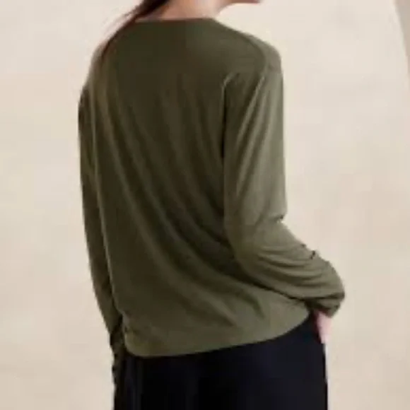 Banana Republic Sabel Wool-Blend Twisted Top Size Small - Picture 2 of 7